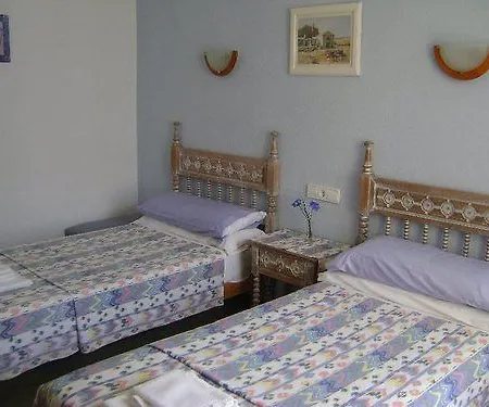 萨图尔诺酒店 3* 卡拉米洛