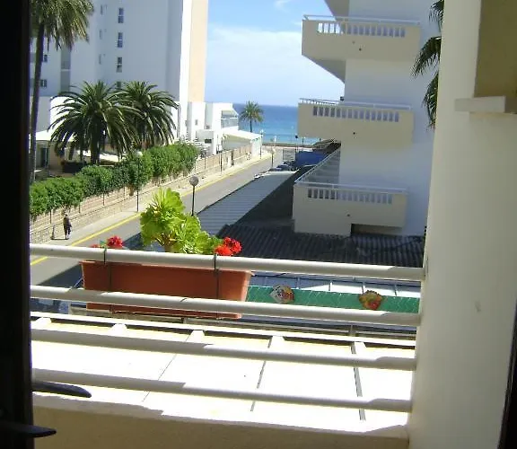 萨图尔诺酒店 卡拉米洛